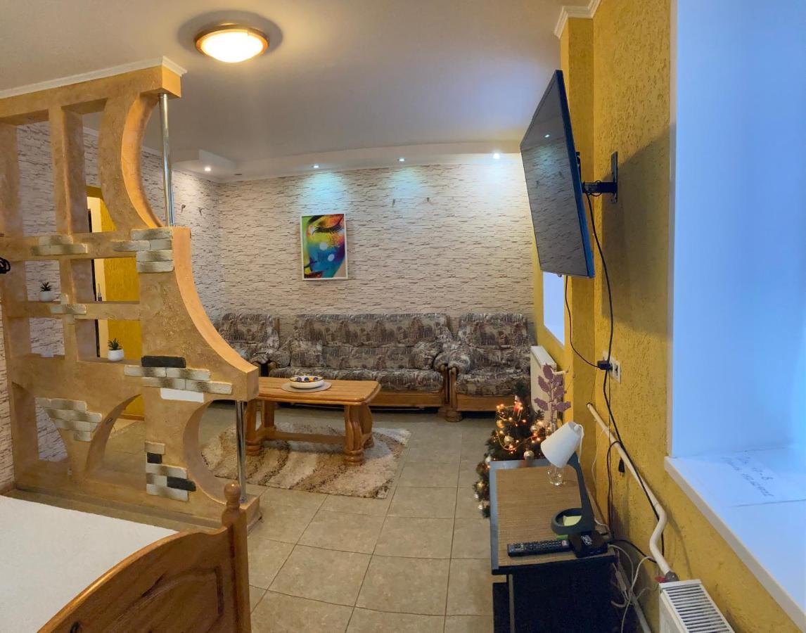 Apartment In The Center 그로드노 외부 사진